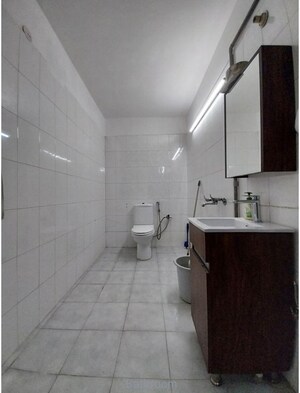 Bathroom in 4 BHK Independent House at Sector 31 – for Sale