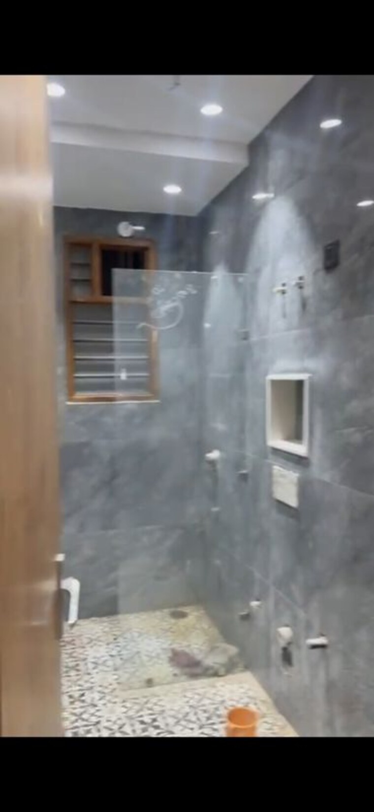 Bathroom, sector 85 3 Bedroom 2250 Sq.Ft. Builder Floor In Sector 85 Faridabad 10458191
