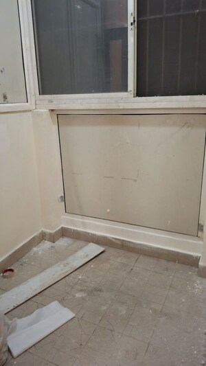 Furnished Amenities in 3.5 BHK Apartment at Gulmohur Garden, Raj Nagar Extension – for Sale