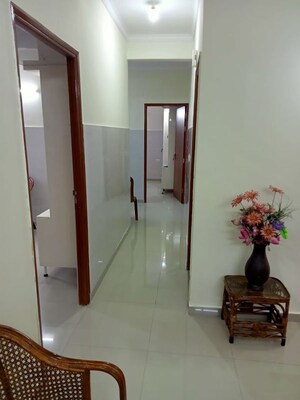 Staircase in 2 BHK Apartment at Signature Global Prime, Sector 63a – for Rent