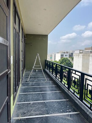 Balcony in 4 BHK Builder Floor at Sector 85 – for Rent