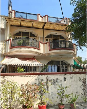 6+ BHK Independent House For Sale in Sector 31