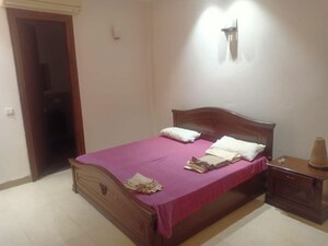Bedroom in 3 BHK Builder Floor at Sector 10 – for Rent