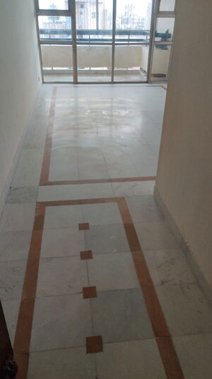 Bathroom in 3 BHK Apartment at DLF Exclusive Floors Owners Society, Sector 53 – for Rent