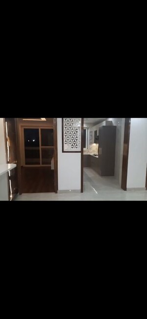 Room in 4 BHK Builder Floor at BPTP Eden Estate, Sector 81 – for Rent