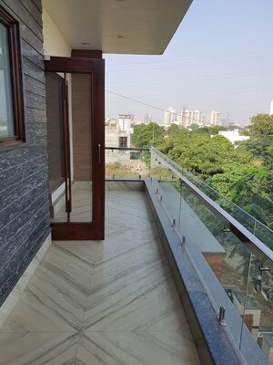 Balcony in 3 BHK Builder Floor at Sector 75 – for Rent
