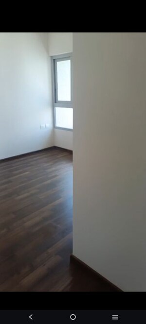 Room in 4 BHK Apartment at Piramal  Vaikunth Cluster 4, Balkum Pada – for Rent