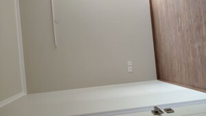 Room in 2.5 BHK Builder Floor at Central Park Flower Valley, Sohna Sector 33 – for Rent