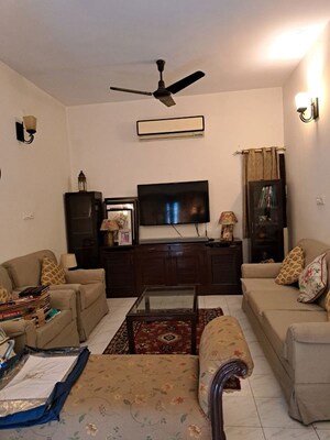 3 BHK Builder Floor For Sale in Alaknanda