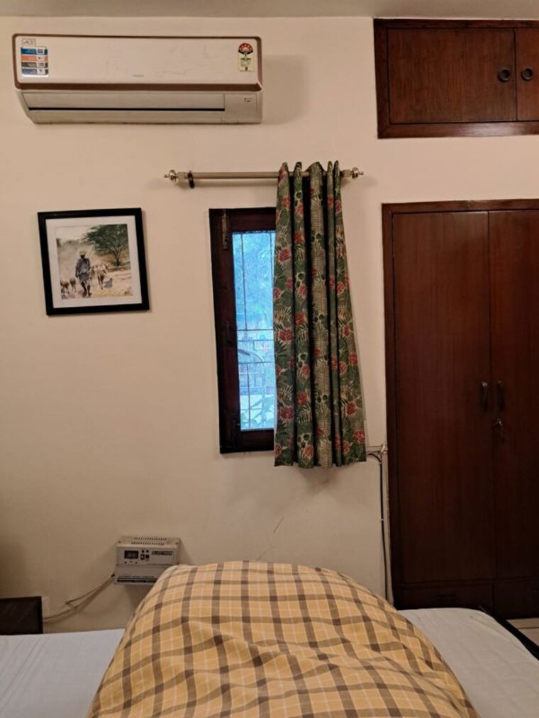 Bedroom, alaknanda 3 Bedroom 1800 Sq.Ft. Builder Floor In Alaknanda Delhi 10458333