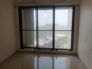 Room in 2 BHK Apartment at Dosti Eastern Bay, Wadala – for Rent