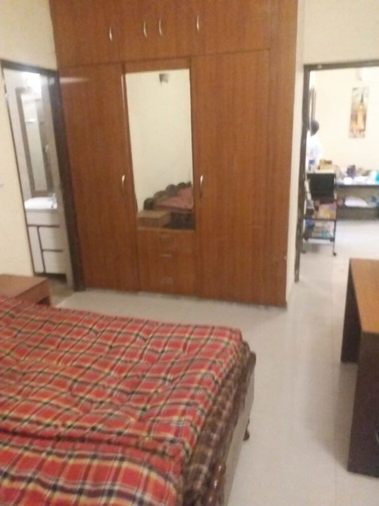 Bedroom, alaknanda 3 Bedroom 1850 Sq.Ft. Builder Floor In Alaknanda Delhi 10458344