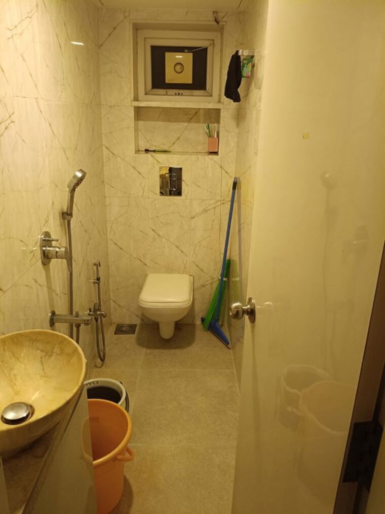 Bathroom, maimoon-apartment 1.5 Bedroom 600 Sq.Ft. Apartment In Prabhadevi Mumbai 10458325