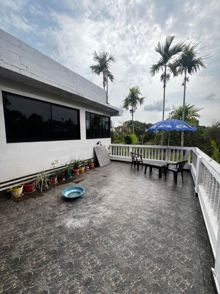  Parking, ucassaim 5 Bedroom 2000 Sq.Ft. Builder Floor In Ucassaim Goa 10458349