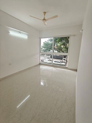 Room in 3 BHK Apartment at Rohan Mithila, Viman Nagar – for Rent