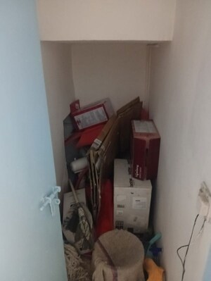 Bedroom in 3 BHK Builder Floor at Alaknanda – for Sale