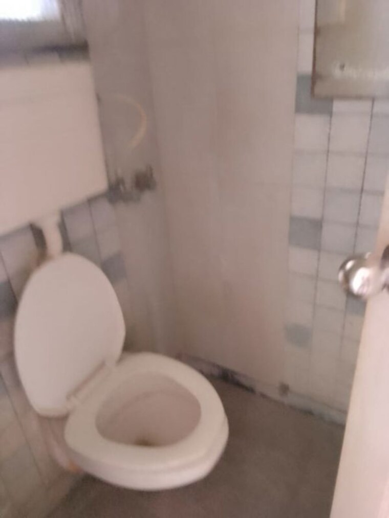Bathroom, dheeraj-solitaire-malad 1 Bedroom 460 Sq.Ft. Apartment In Malad West Mumbai 10458374