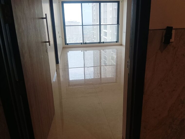 Room, dosti-eastern-bay 2 Bedroom 559 Sq.Mt. Apartment In Wadala Mumbai 10458376