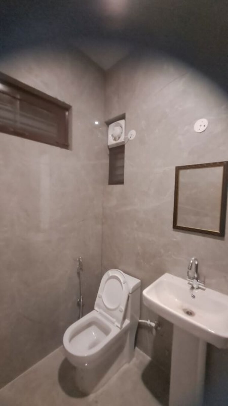 Bathroom, mahalaxmi-madhav-residency 1 Bedroom 700 Sq.Ft. Independent House In Kedar Puram Dehradun 10458388
