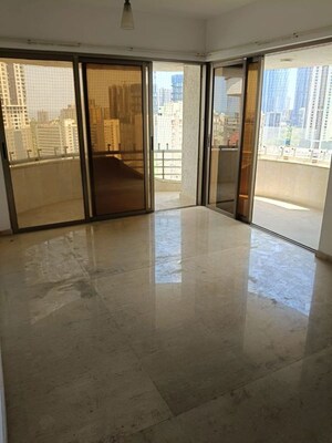 Room in 3 BHK Apartment at Marathon Next Gen Era, Lower Parel – for Sale