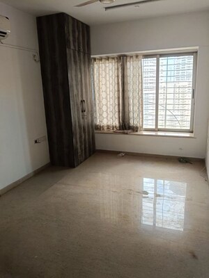 Room in 3 BHK Apartment at Marathon Next Gen Era, Lower Parel – for Sale