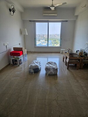 Parking in 3 BHK Apartment at Bandra Kurla Complex – for Rent