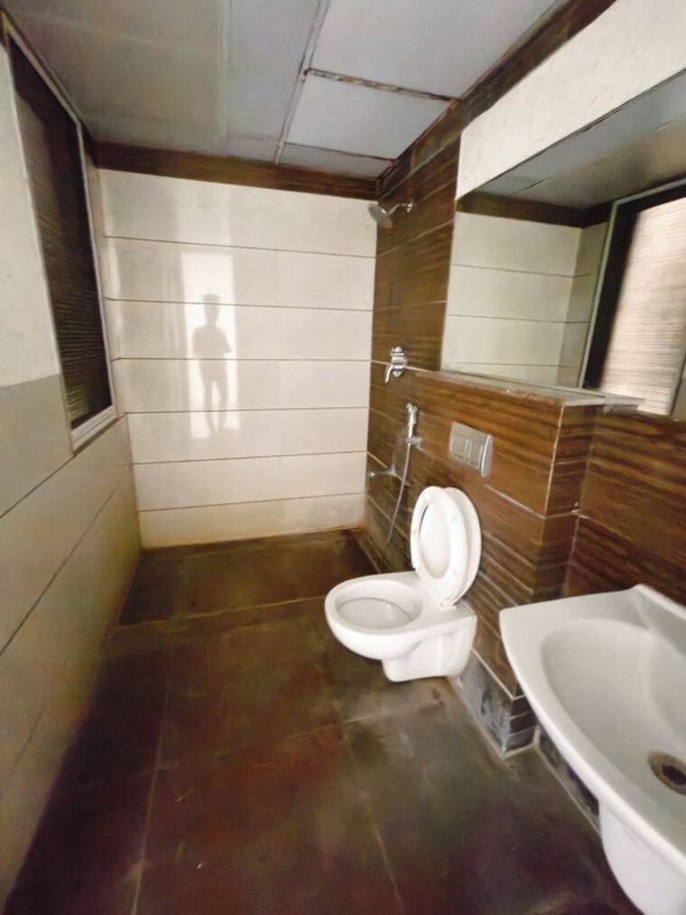 Bathroom, kumar-princetown-royal 3 Bedroom 1700 Sq.Ft. Apartment In Undri Pune 10442130