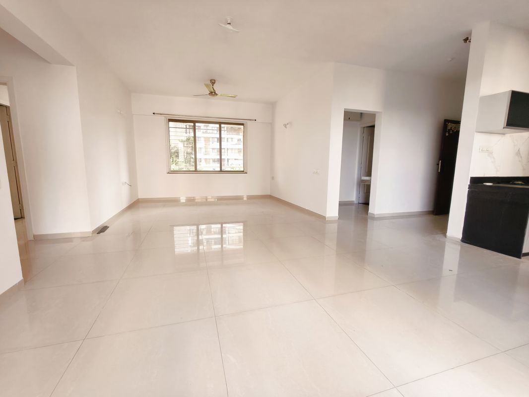 3 BHK 1700 Sq.Ft. Apartment in Kumar Princetown Royal