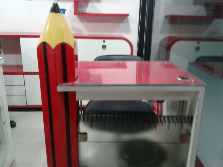 Team Area, om-heera-panna-mall Commercial Office Space 300 Sq.Ft. In Andheri West Mumbai 10458474