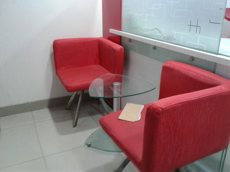Team Area, om-heera-panna-mall Commercial Office Space 300 Sq.Ft. In Andheri West Mumbai 10458474