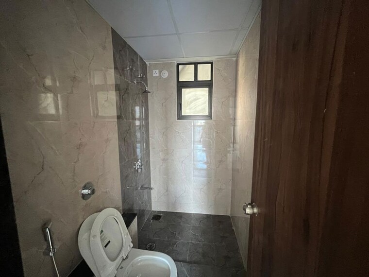 Bathroom, mantra-mesmer 3 Bedroom 943 Sq.Ft. Apartment In Keshav Nagar Pune 10458466