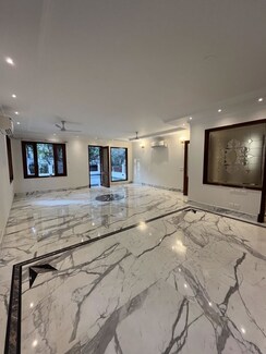 4 BHK + Servant Room Builder Floor For Rent in Panchsheel Park