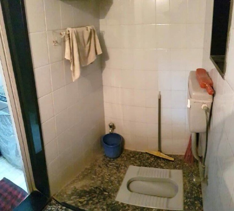 Bathroom, wadala west 3 Bedroom 1500 Sq.Ft. Apartment In Wadala West Mumbai 10454100