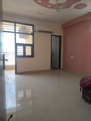 Room in 3 BHK Builder Floor at Neb Sarai – for Rent