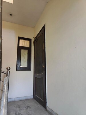 Furnished Amenities in 2 BHK Independent House at Sector 4 – for Rent