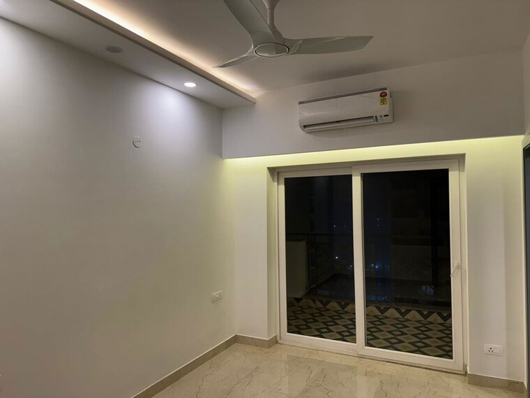 Room, central-park-flower-valley-aqua-front-towers 4 Bedroom 2600 Sq.Ft. Apartment In Sohna Sector 33 Gurgaon 10458496