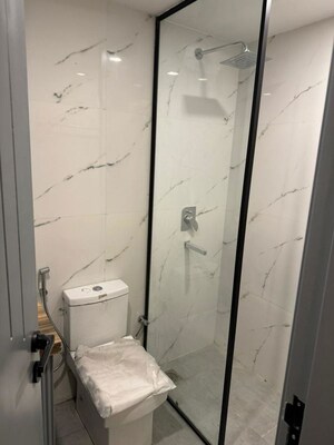 Bathroom in 4 BHK Apartment at Central Park Flower Valley Aqua Front Towers, Sohna Sector 33 – for Sale