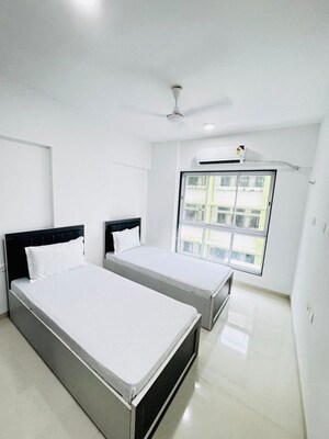 Furnished Amenities in 2 BHK Apartment at Empire Towers, Goregaon East – for Rent