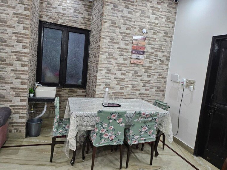 Bathroom, sector 4 2 Bedroom 1652 Sq.Ft. Independent House In Sector 4 Gurgaon 10458544