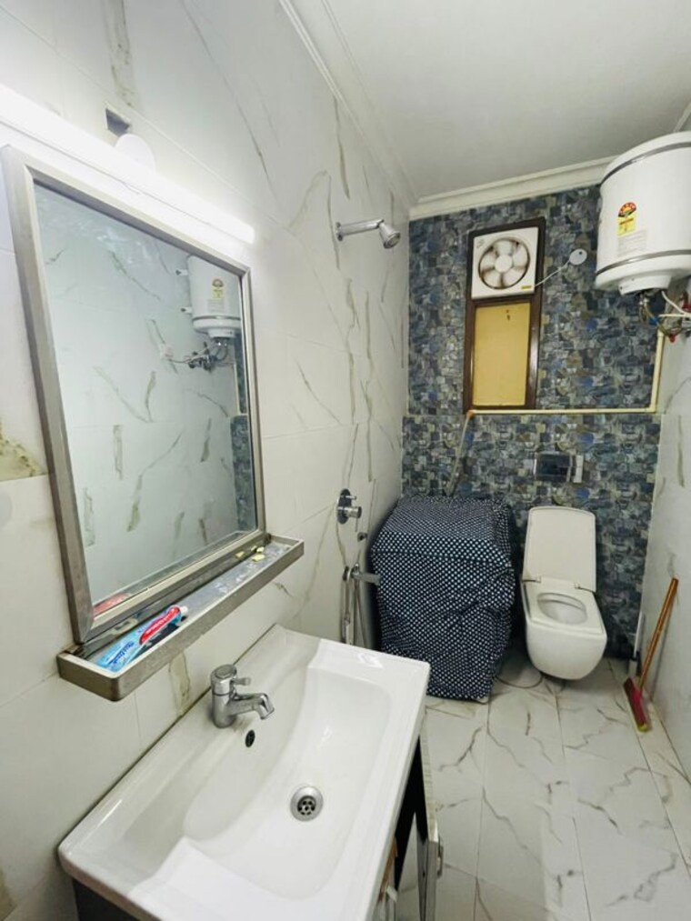 Living Room, saket 1 Bedroom 800 Sq.Ft. Builder Floor In Saket Delhi 10458549