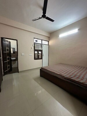 Room in 2 BHK Independent House at Sector 4 – for Rent