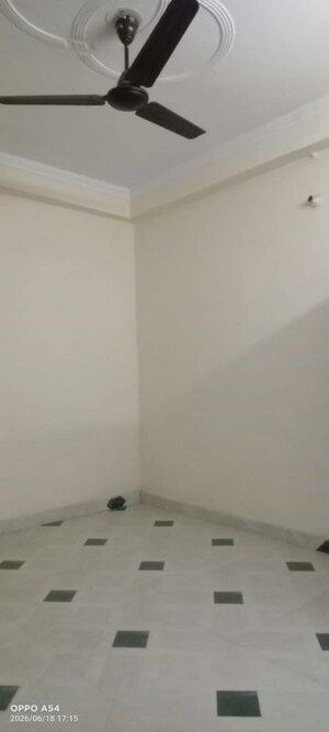 Room in 2 BHK Builder Floor at Neb Sarai – for Rent