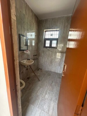 Bathroom in 1.5 BHK Independent House at Sector 21d – for Rent