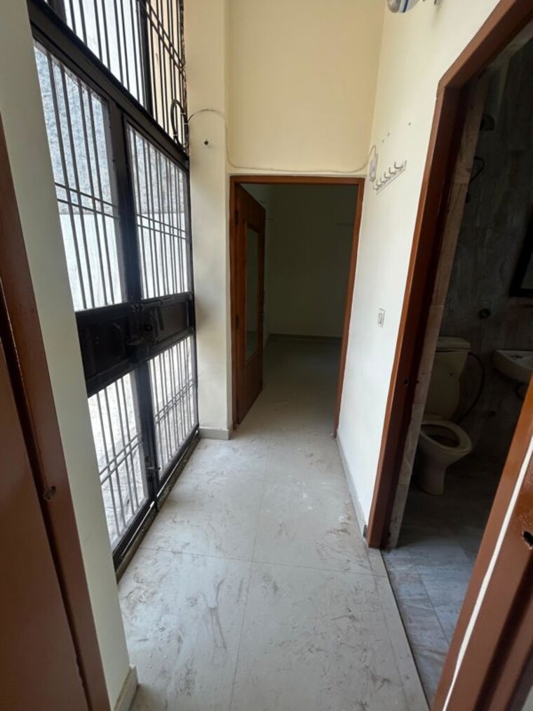 Balcony, sector 21d 1.5 Bedroom 2250 Sq.Ft. Independent House In Sector 21d Faridabad 10458583