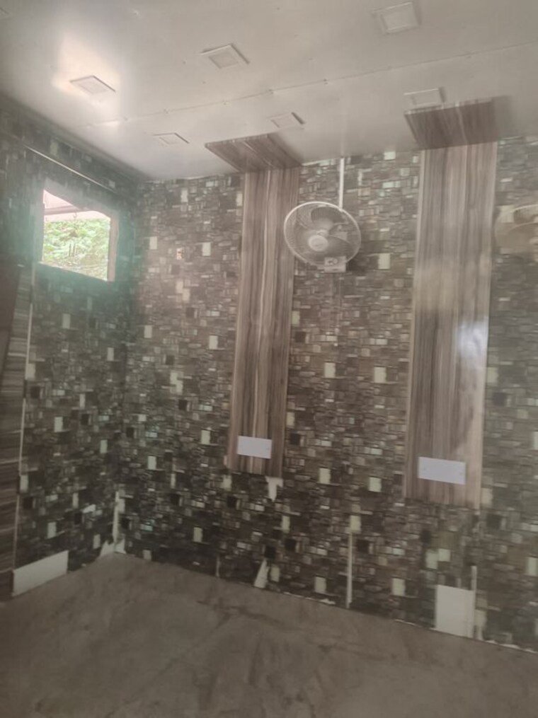 Gym, chittaranjan park 2.5 Bedroom 1400 Sq.Ft. Builder Floor In Chittaranjan Park Delhi 10458594