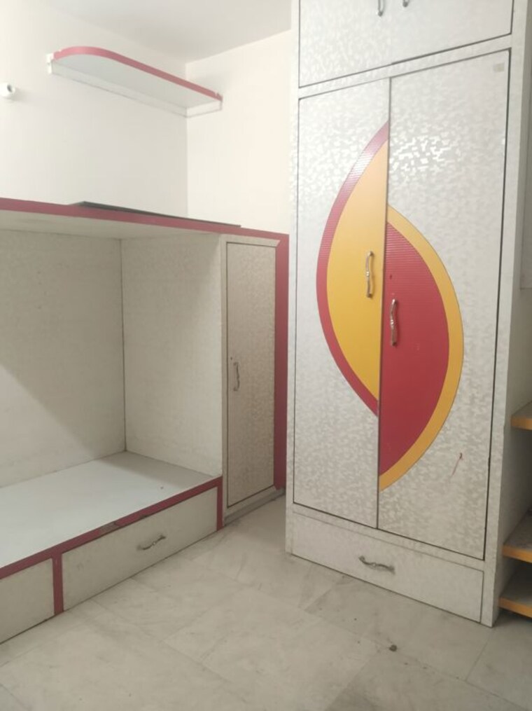 Bathroom, chittaranjan park 2.5 Bedroom 1400 Sq.Ft. Builder Floor In Chittaranjan Park Delhi 10458594