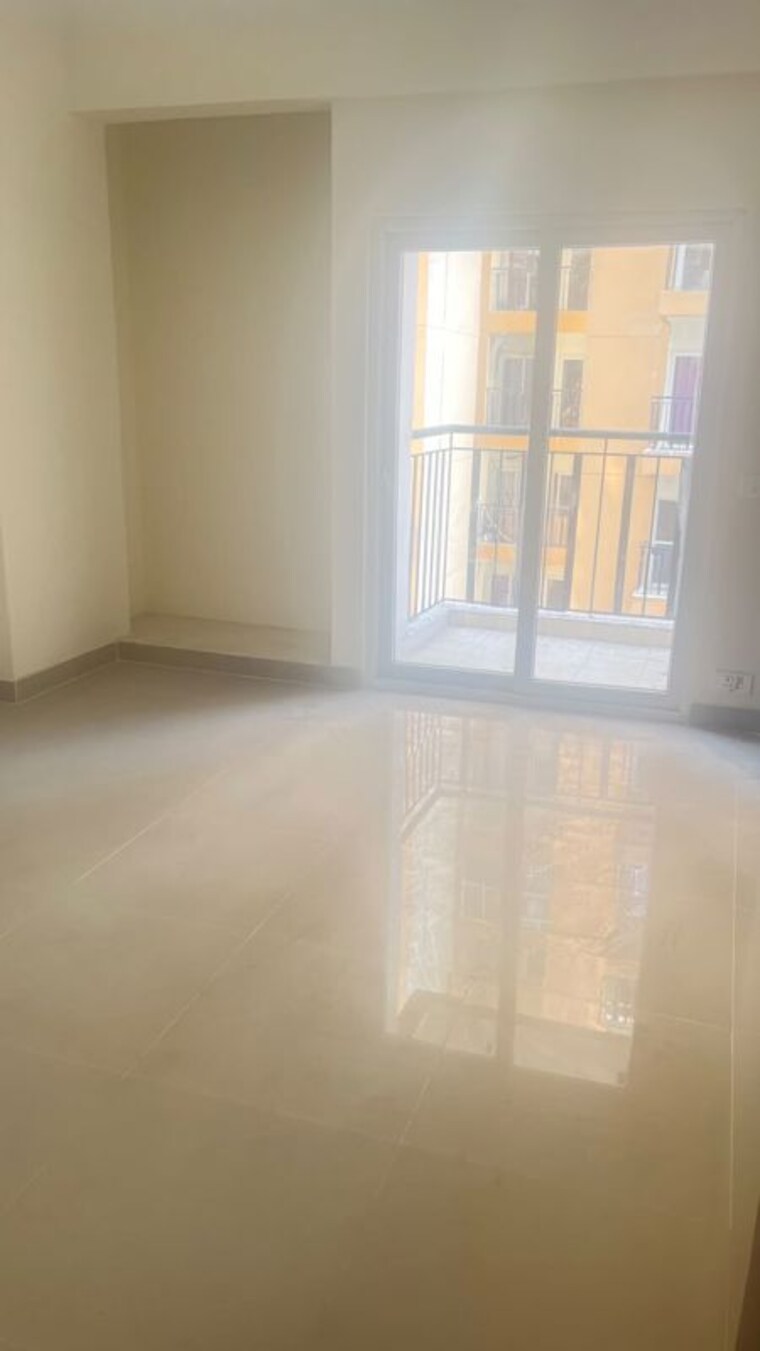 Room, amrapali-centurian-park 3 Bedroom 1400 Sq.Ft. Apartment In Tech Zone 4 Greater Noida Greater Noida 10458591