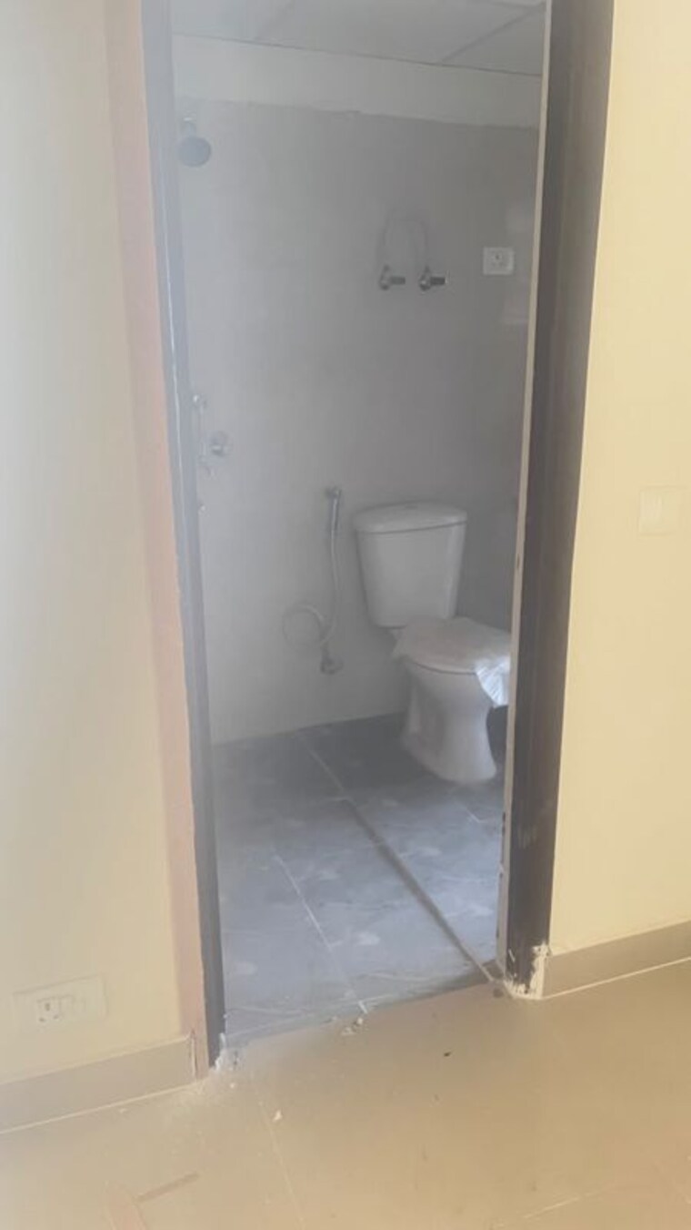 Bathroom, amrapali-centurian-park 3 Bedroom 1400 Sq.Ft. Apartment In Tech Zone 4 Greater Noida Greater Noida 10458591