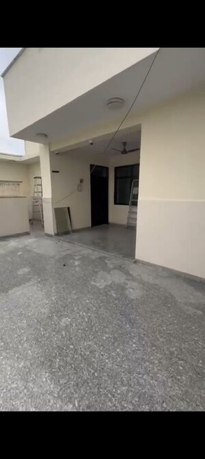 1 RK Independent House For Rent in Mehrauli