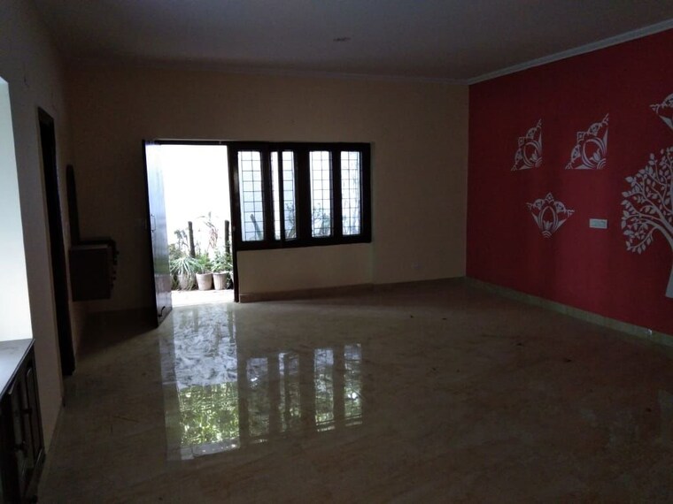 Room, sector 4 2 Bedroom 1285 Sq.Ft. Independent House In Sector 4 Gurgaon 10458635